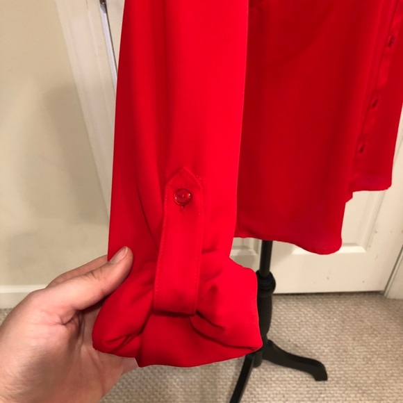 ❗️Sale🔥The Limited Brand red button up - Picture 4 of 7